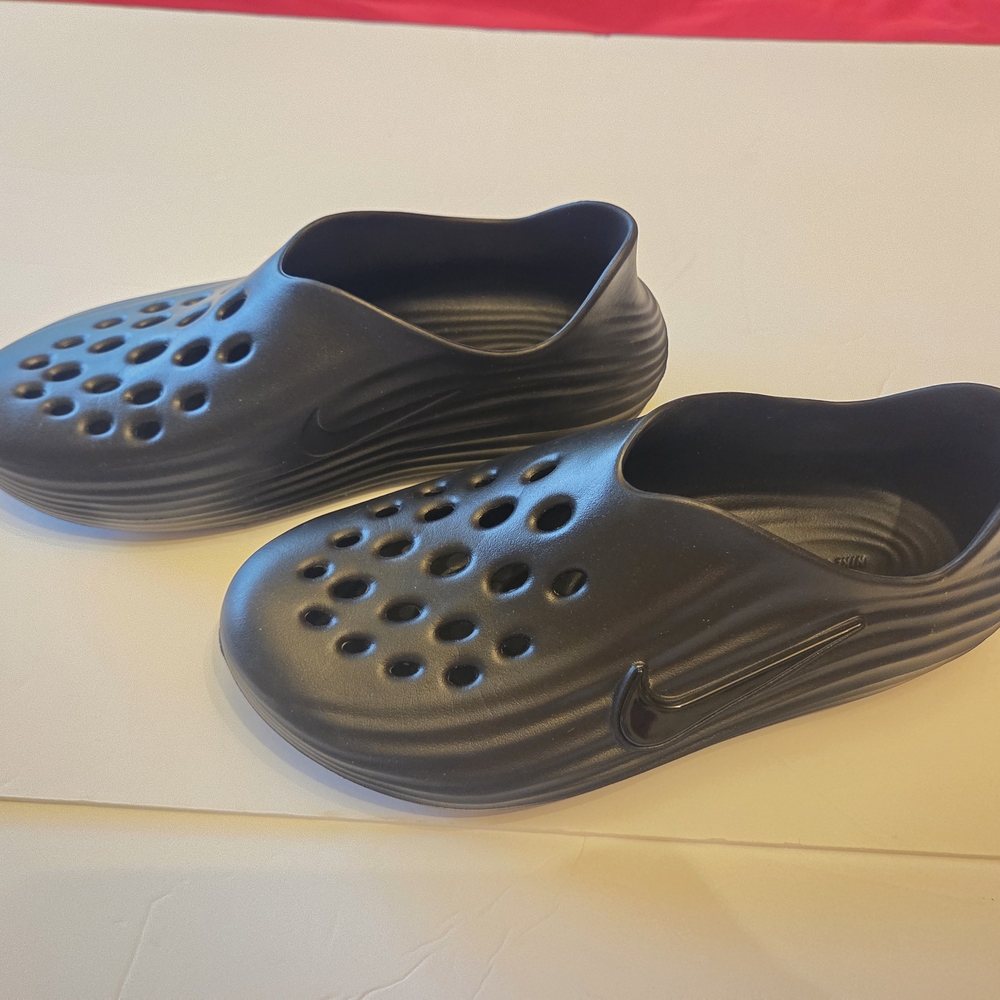 Nike Black Athletic Shoes